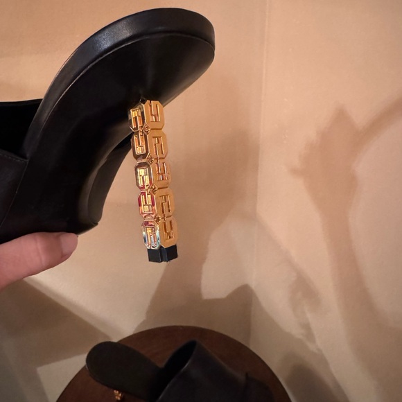 Givenchy G Cube Leather Mules Brand New Sheer Elegance - Picture 5 of 8